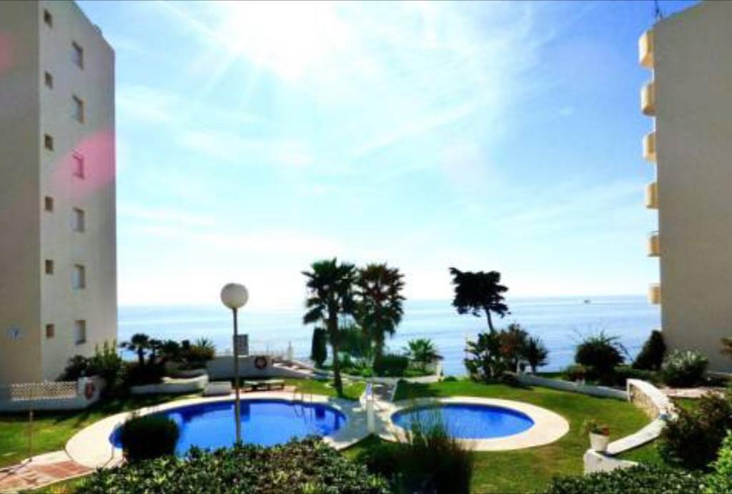Apartamento Playa Algaida Sitio de Calahonda Ngoại thất bức ảnh